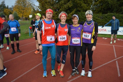 V Olomouci stály na bedně Simona Grulichová, Lucie Kolmašová a Marie Hynštová. Lukáš Soural doběhl druhý na Slovensku